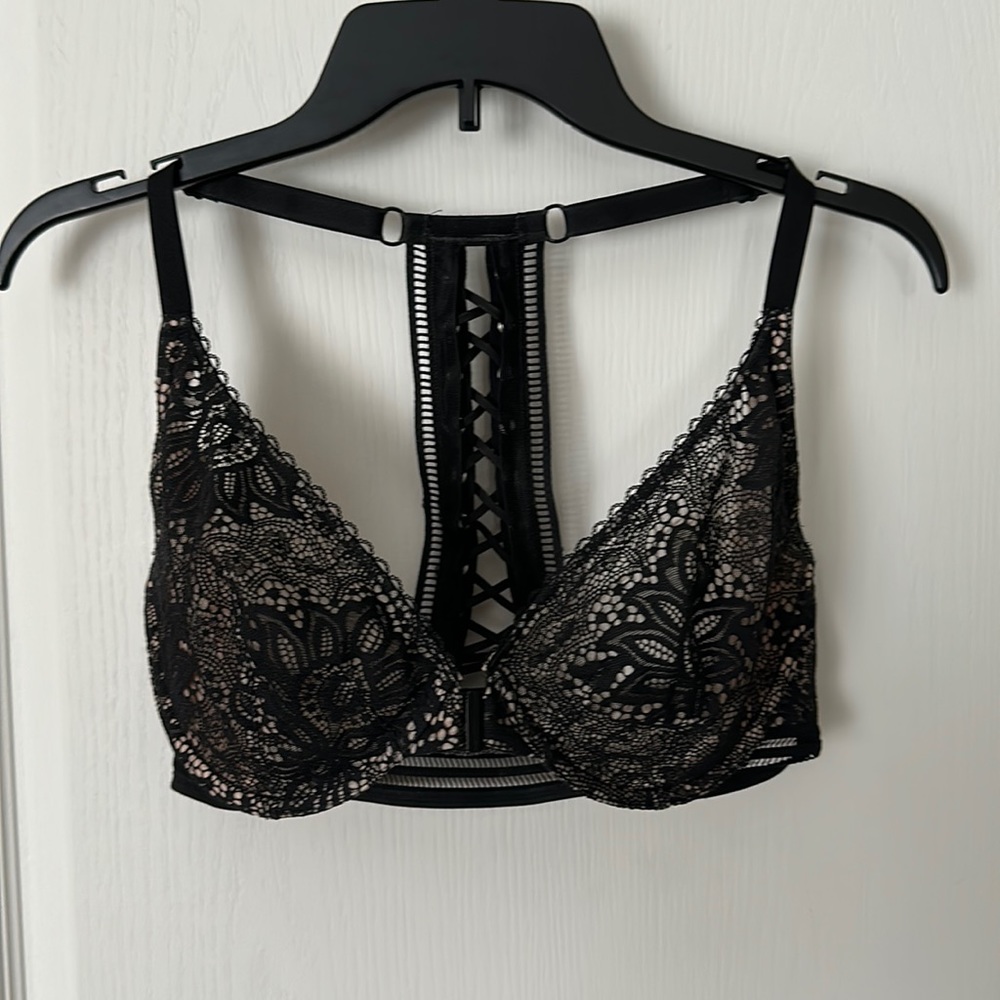 Victoria’s Secret front clip underwire push up racer back bra..